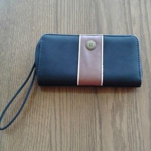 Wristlet